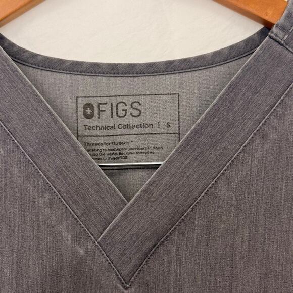 Figs Men’s Scrub Top Leon Three-Pocket Scrub Top Small Nurse Hospital Doctor - Picture 4 of 4